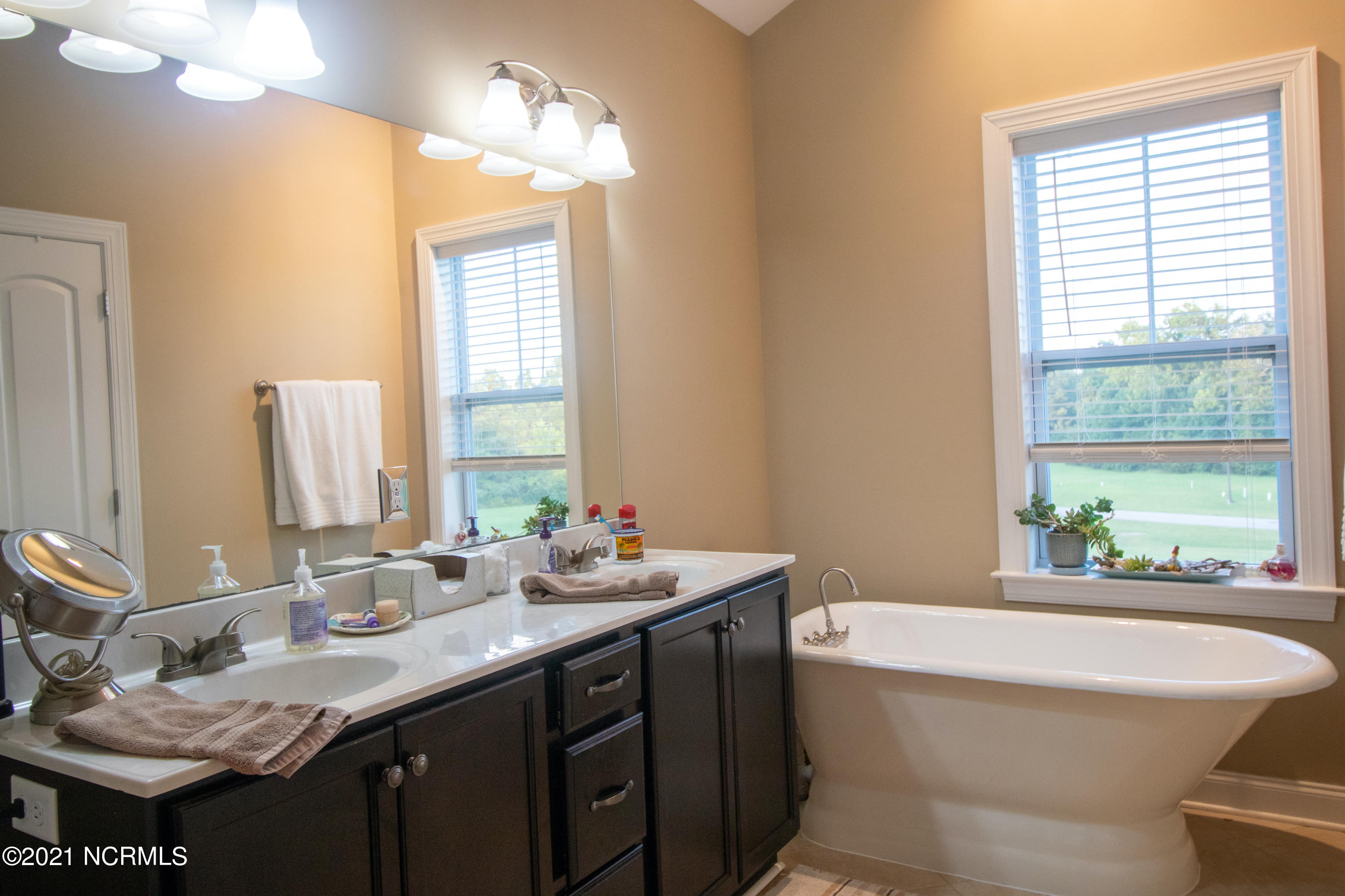 524 White Picket Way Holly Ridge, NC 28445 - Photo 30 of 43 Master Bathroom 1