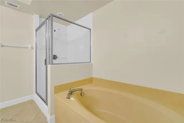 $284,900 | 2745 First Street, Unit 405, Fort Myers, FL 33916