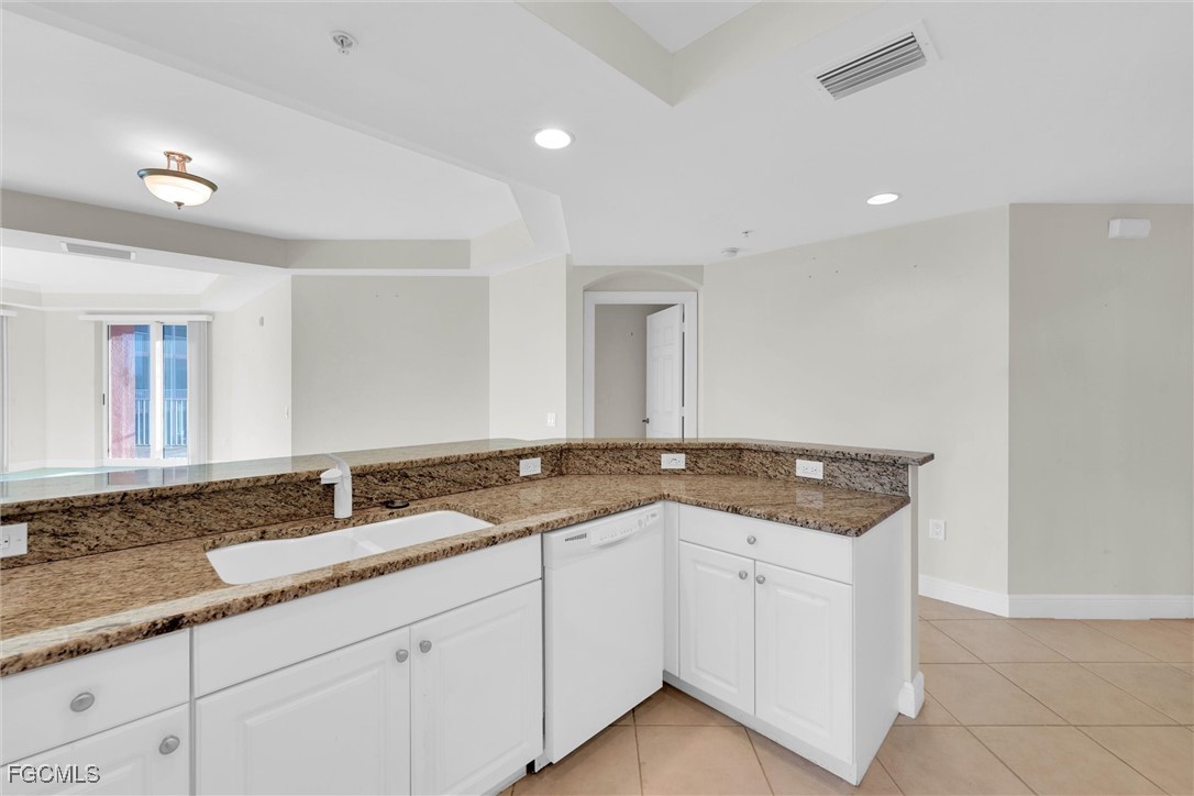 2745 First Street, Unit 405 Fort Myers, FL 33916 - Photo 4 of 34