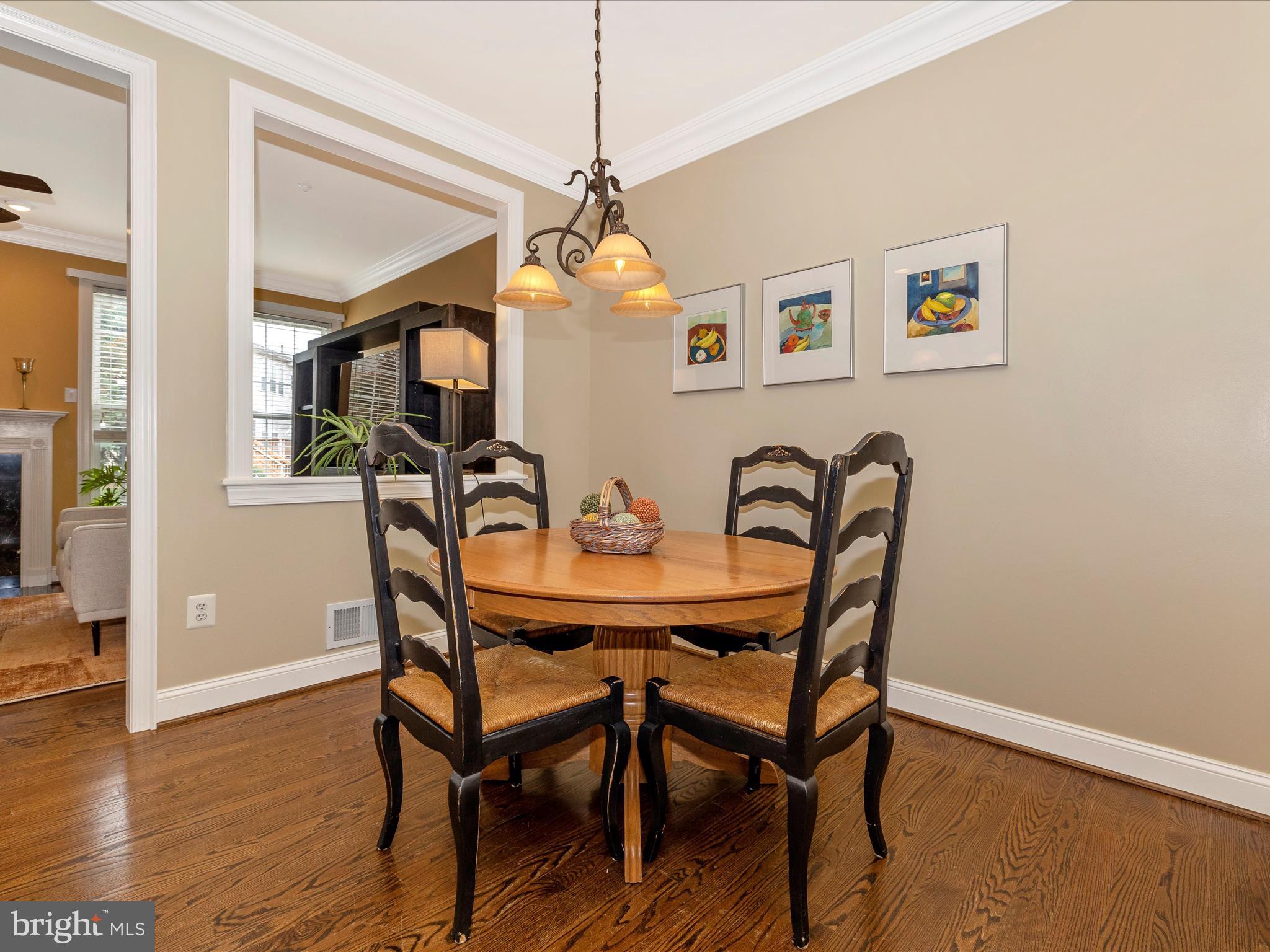 1731 Derrs Square West Frederick, MD 21701 - Photo 16 of 53 Eat-in Kitchen feels like home!