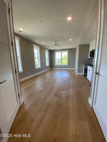 $1,400 | 1704 Church Street, Unit 209, Wilmington, NC 28403