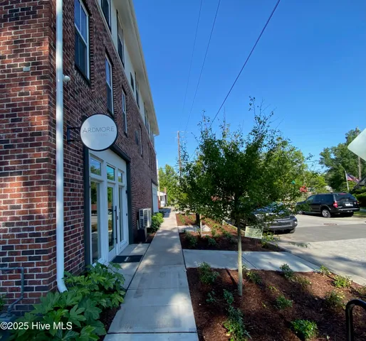 $1,400 | 1704 Church Street, Unit 209, Wilmington, NC 28403