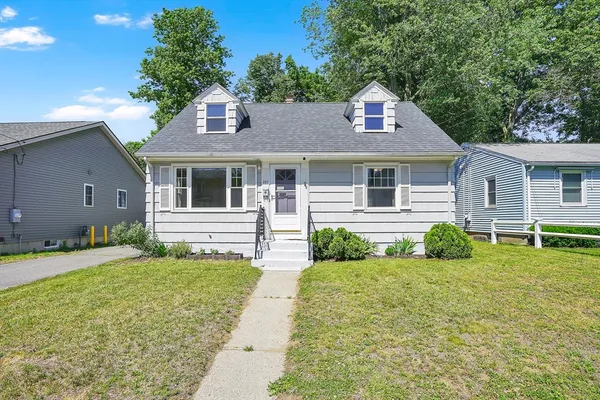 $262,900 | 267 Connecticut Avenue, Springfield, MA 01104