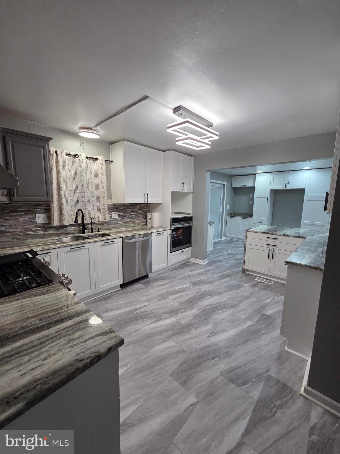 1407 Adamsview Road Baltimore, MD 21228 - Photo 40 of 40