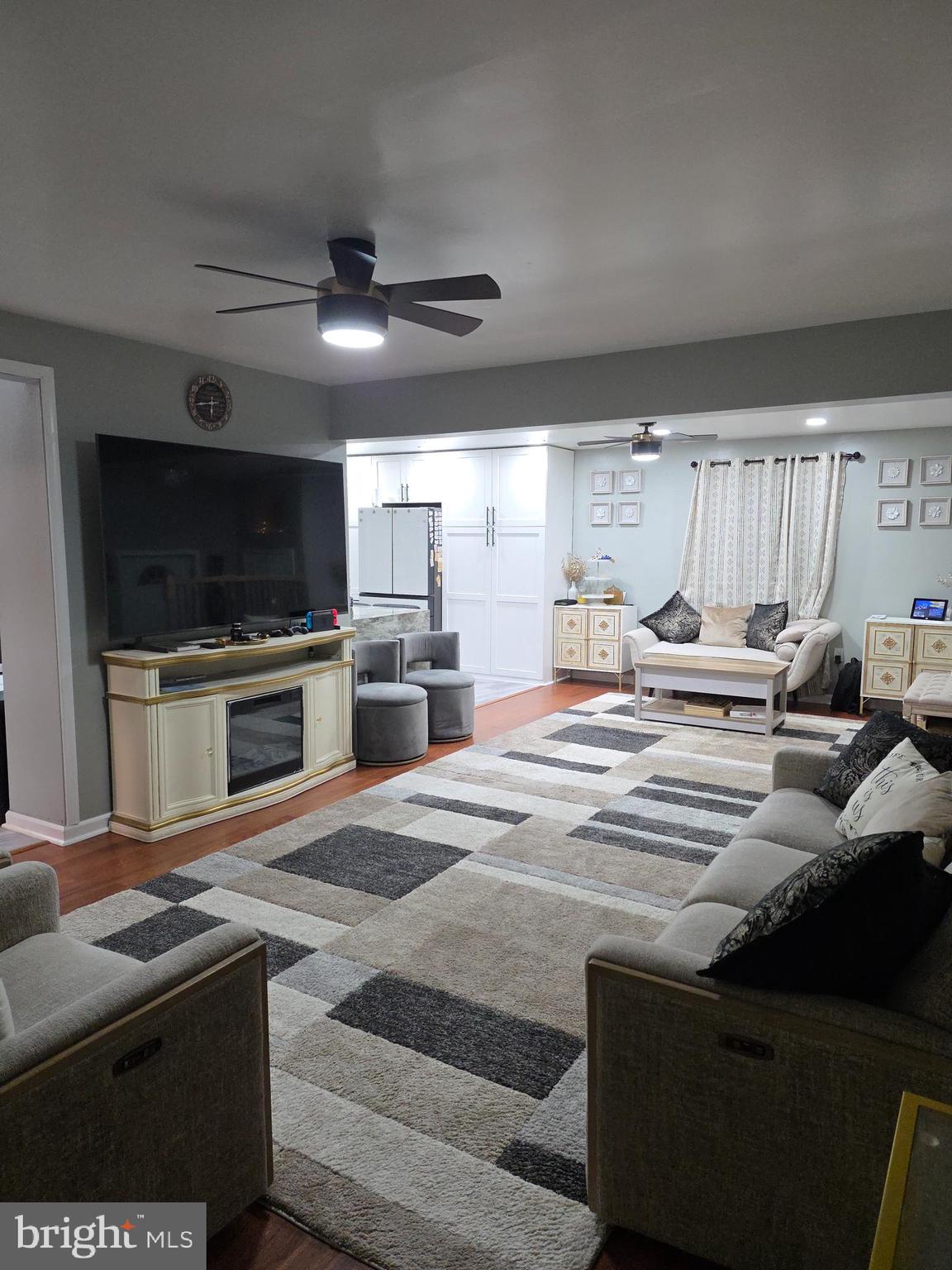 1407 Adamsview Road Baltimore, MD 21228 - Photo 7 of 40