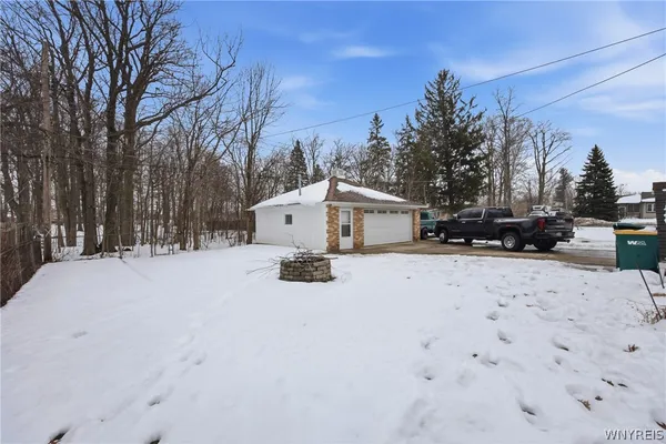 $2,500 | 3667 Fuller Avenue, Hamburg, NY 14219