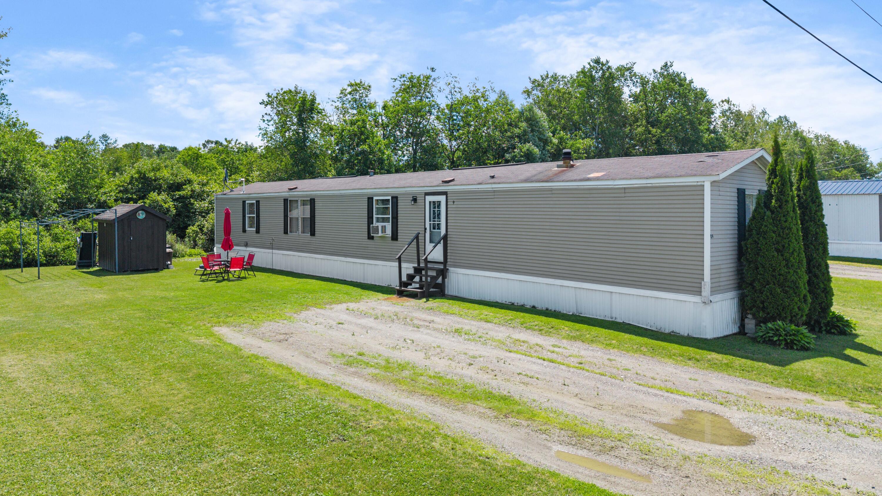 9 Long Avenue Clinton, ME 04927 - Photo 1 of 31 Exterior