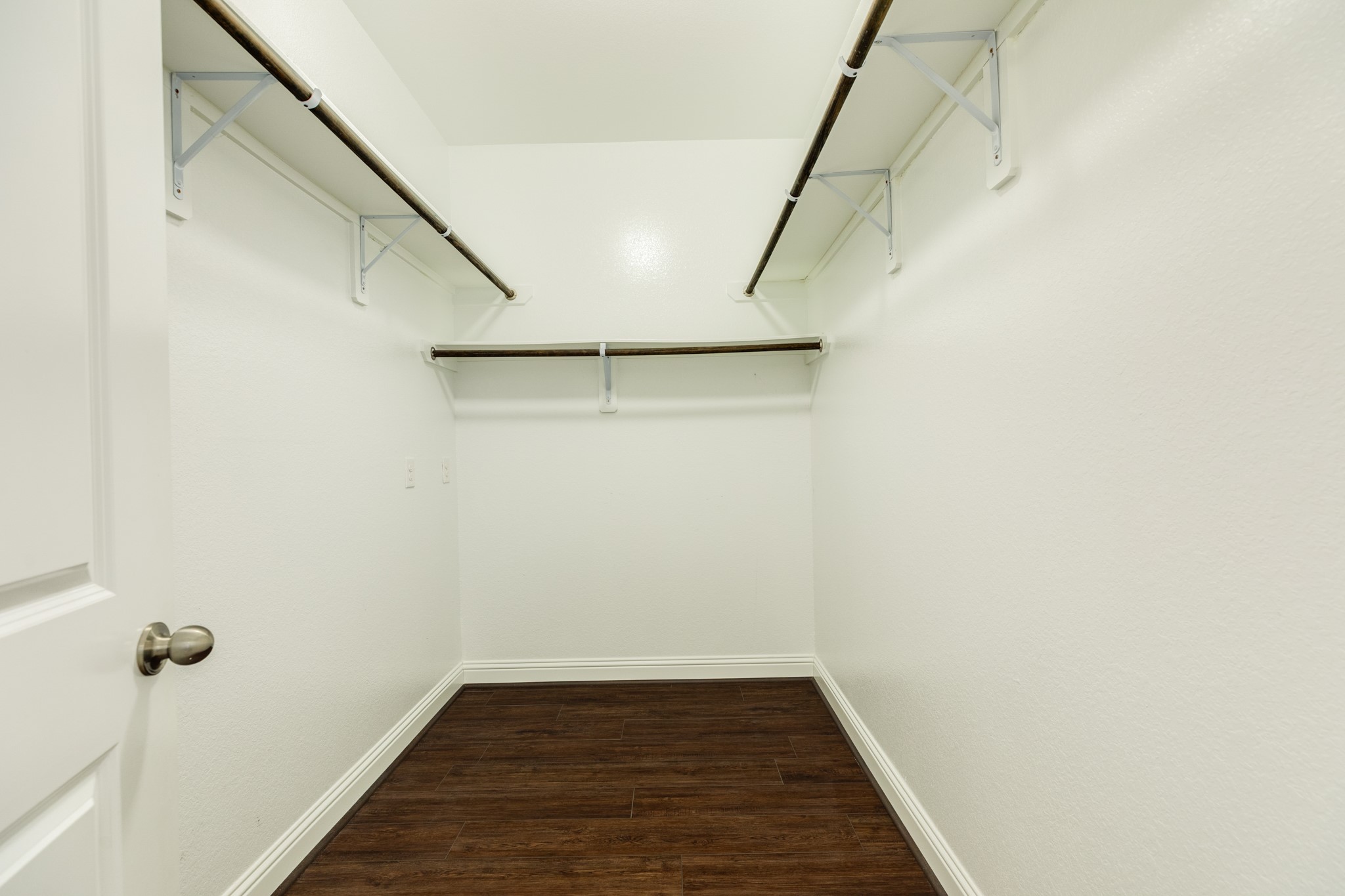 3519 Bay Drive Rosharon, TX 77583 - Photo 23 of 49 Primary closet very spacious