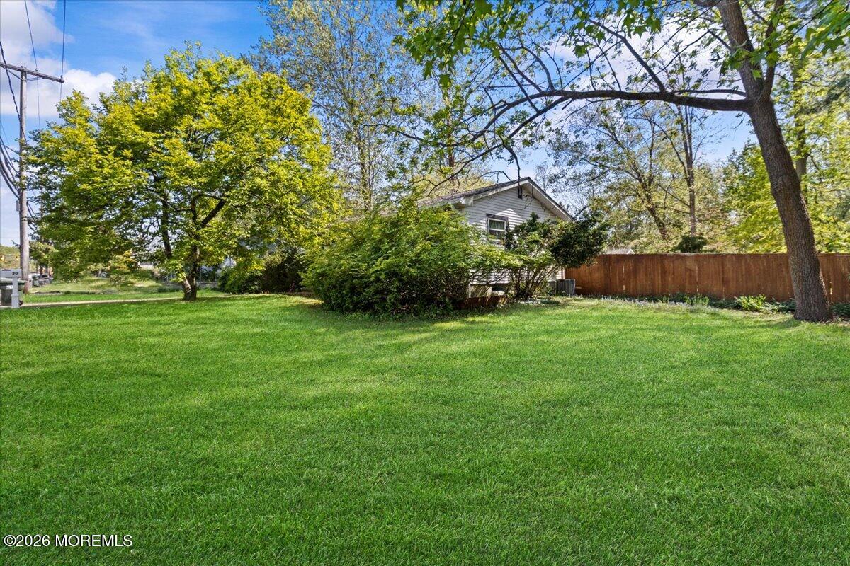 20 North New Prospect Road Jackson, NJ 08527 - Photo 7 of 12 33-Jackson ( 14 )
