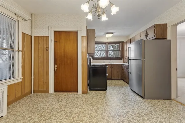 $565,000 | 18-20 Haynes Court, Leominster, MA 01453