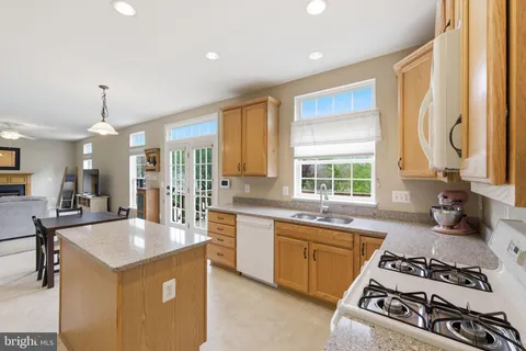 $715,000 | 265 Cannon Way, Warrenton, VA 20186