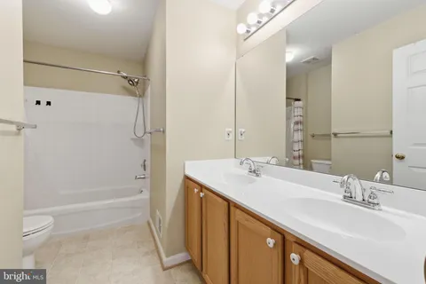$715,000 | 265 Cannon Way, Warrenton, VA 20186