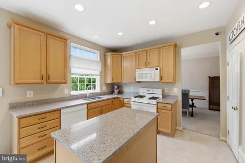 $715,000 | 265 Cannon Way, Warrenton, VA 20186