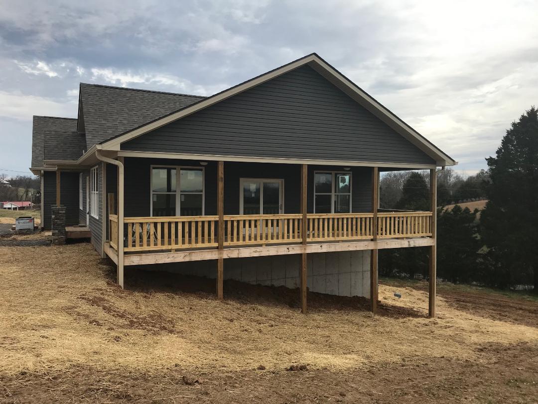 7369 LAKESHORE RD PORCH