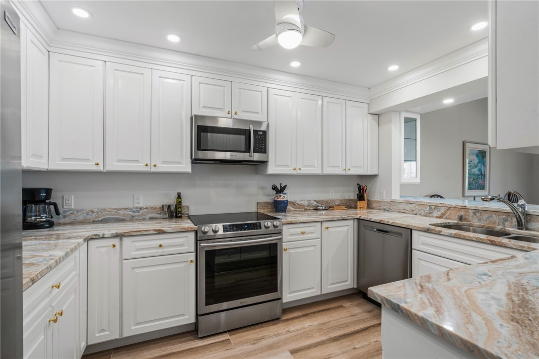 1001 Bay Road, Unit 308 Vero Beach, FL 32963 - Photo 10 of 27 Gallery Image 10