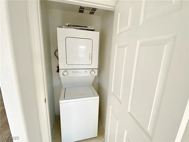 $215,000 | 855 North Stephanie Street, Unit 2722, Henderson, NV 89014