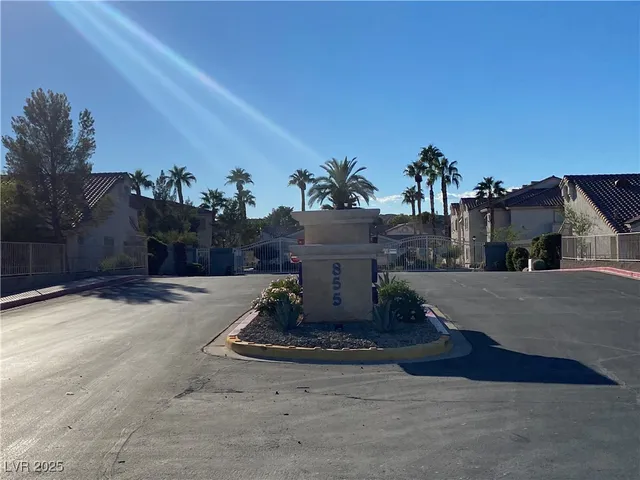 $215,000 | 855 North Stephanie Street, Unit 2722, Henderson, NV 89014