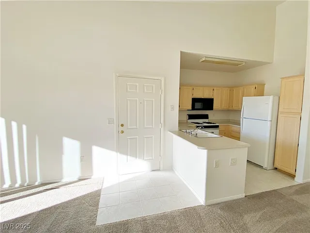 $215,000 | 855 North Stephanie Street, Unit 2722, Henderson, NV 89014