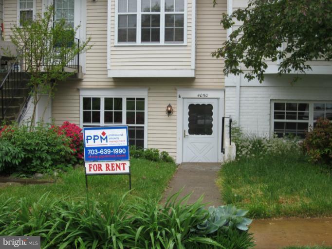 4050 Spring Run Court, Unit 9F Chantilly, VA 20151 - Photo 1 of 1 Exterior (Front)