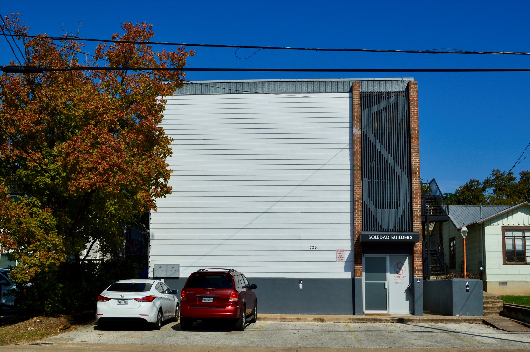 706 West 34th Street, Unit 102 Austin, TX 78705 - Photo 2 of 11