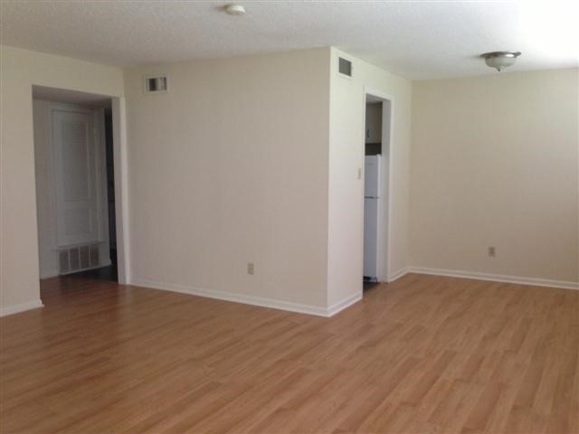 706 West 34th Street, Unit 102 Austin, TX 78705 - Photo 4 of 11