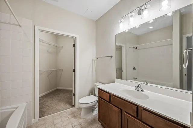 $1,900 | 500 East Grant Street, Unit 209, Minneapolis, MN 55404