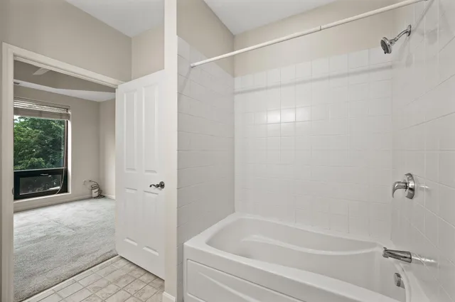 $1,900 | 500 East Grant Street, Unit 209, Minneapolis, MN 55404