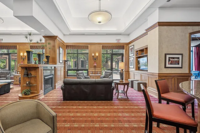 $1,900 | 500 East Grant Street, Unit 209, Minneapolis, MN 55404