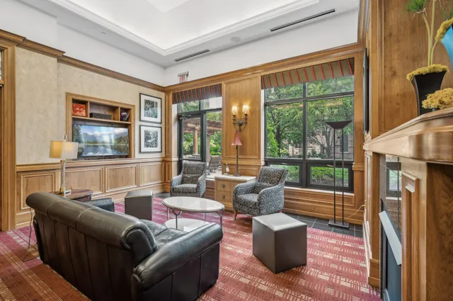 $1,750 | 500 East Grant Street, Unit 209, Minneapolis, MN 55404