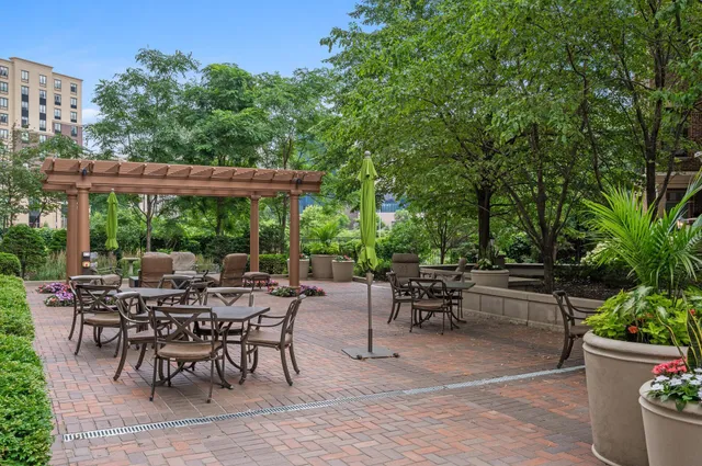 $1,750 | 500 East Grant Street, Unit 209, Minneapolis, MN 55404