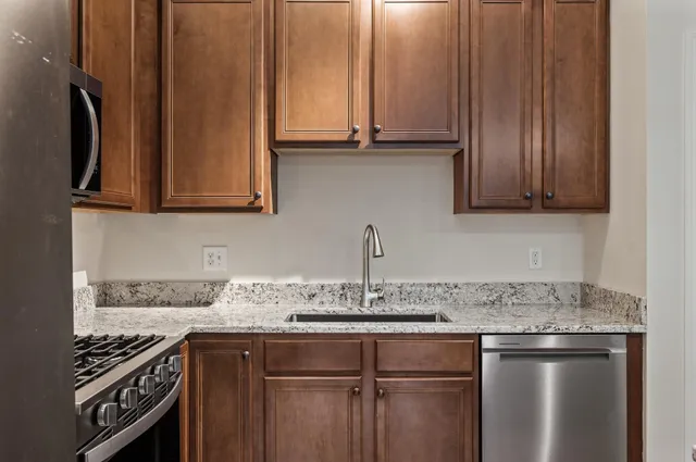 $1,900 | 500 East Grant Street, Unit 209, Minneapolis, MN 55404