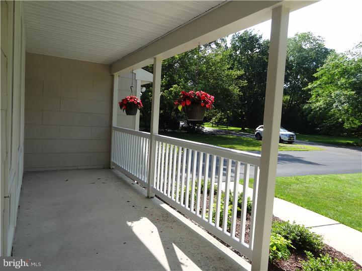 125 Bracken Road Medford, NJ 08055 - Photo 2 of 12 Porch