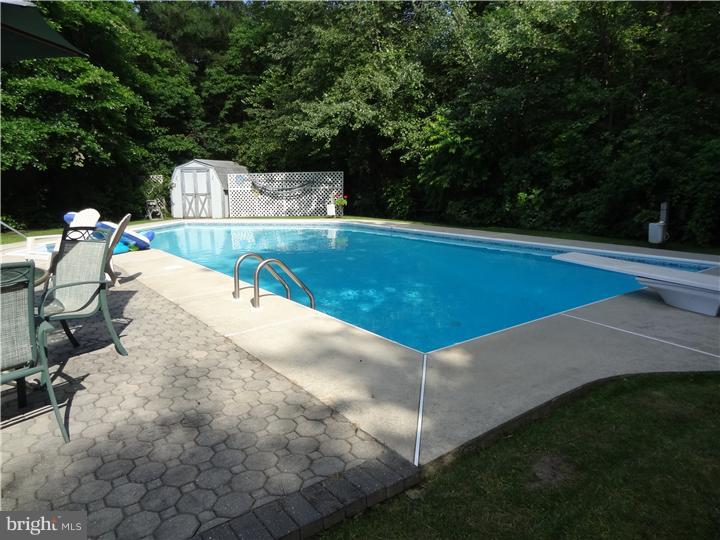 125 Bracken Road Medford, NJ 08055 - Photo 12 of 12 Pool