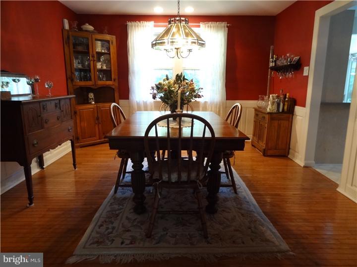 125 Bracken Road Medford, NJ 08055 - Photo 4 of 12 Dining Room