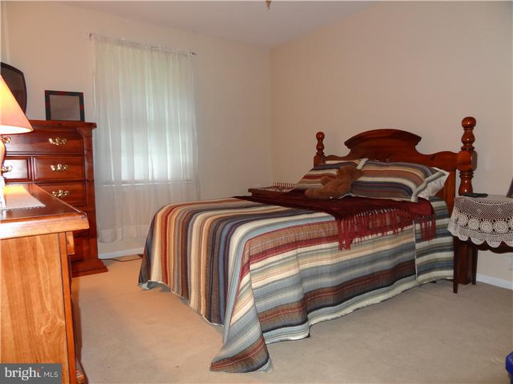 125 Bracken Road Medford, NJ 08055 - Photo 9 of 12 Bedroom
