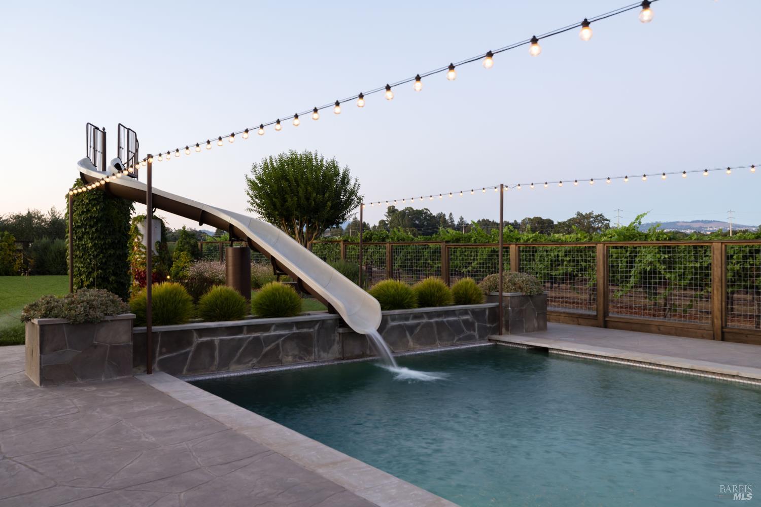 1626 Abramson Road Santa Rosa, CA 95401 - Photo 30 of 87