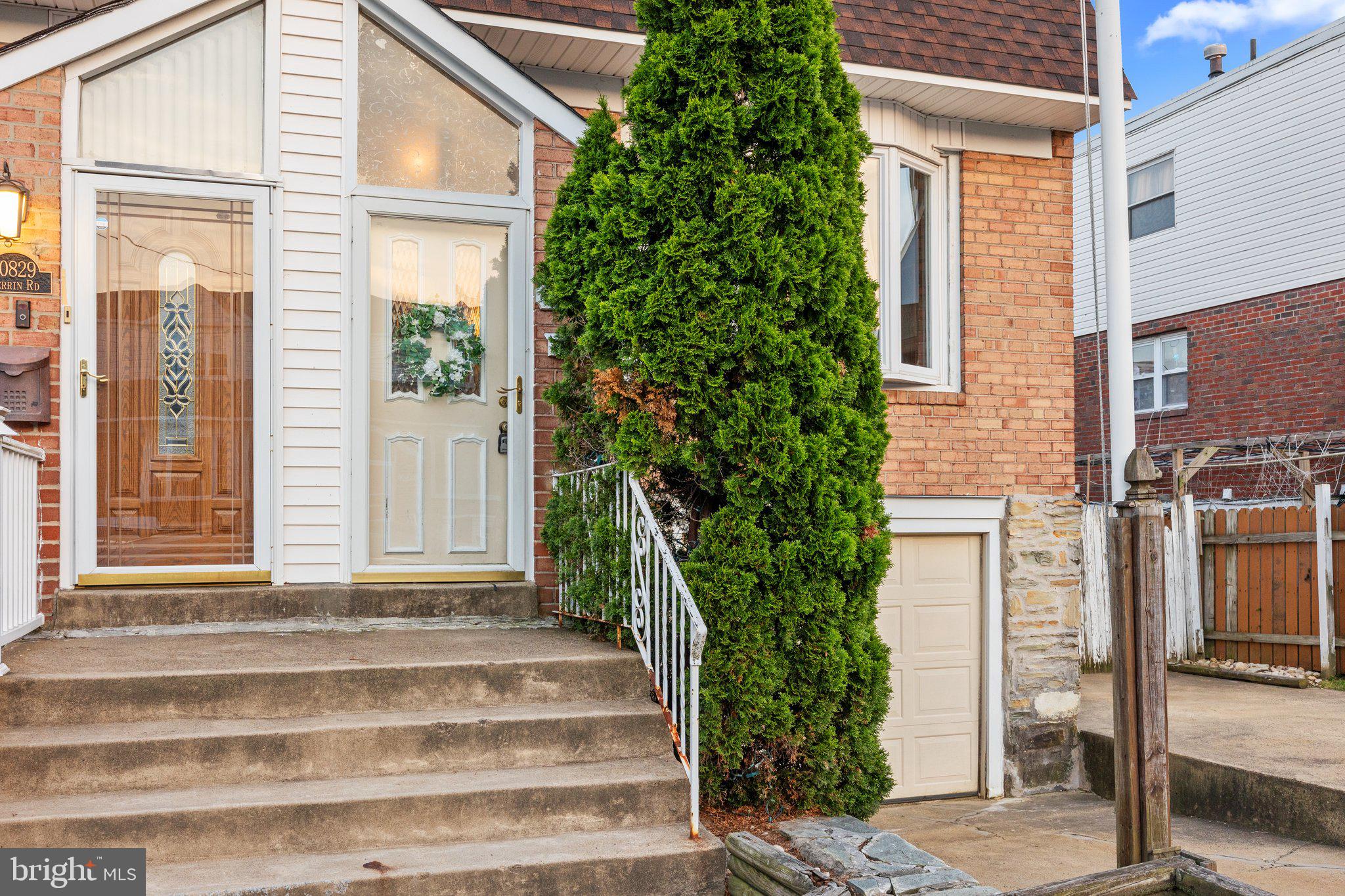 10827 Perrin Road Philadelphia, PA 19154 - Photo 4 of 38