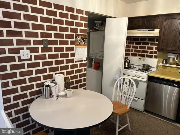 $1,600 | 809 Red Lion Road, Unit B36, Philadelphia, PA 19115