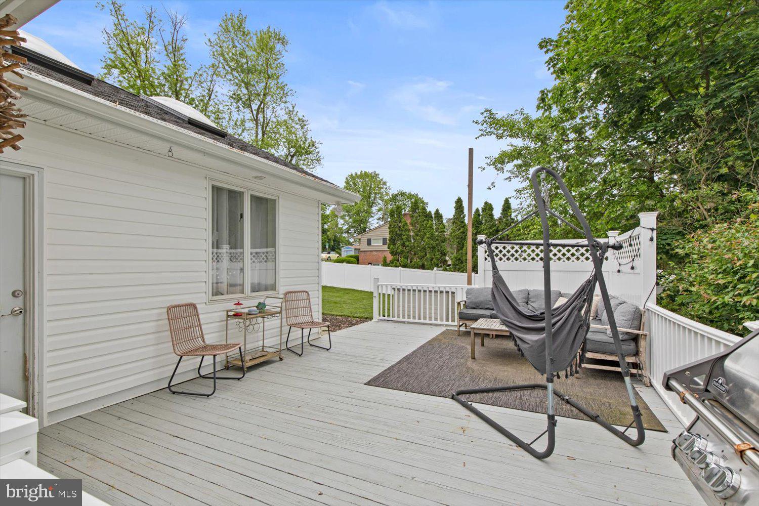 1467 Eden Road Lancaster, PA 17601 - Photo 8 of 37