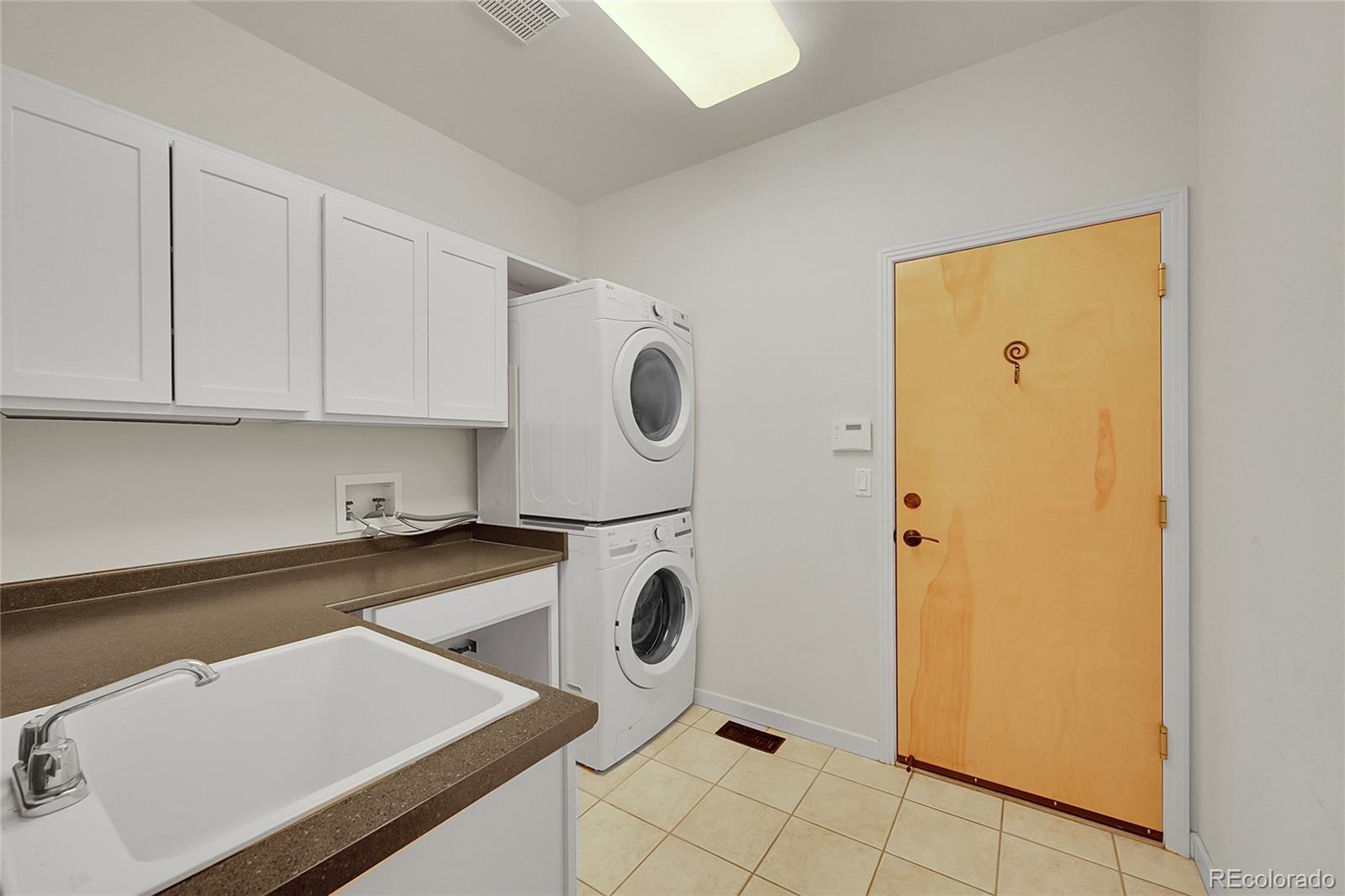 365 Vasquez Court Lyons, CO 80540 - Photo 17 of 30