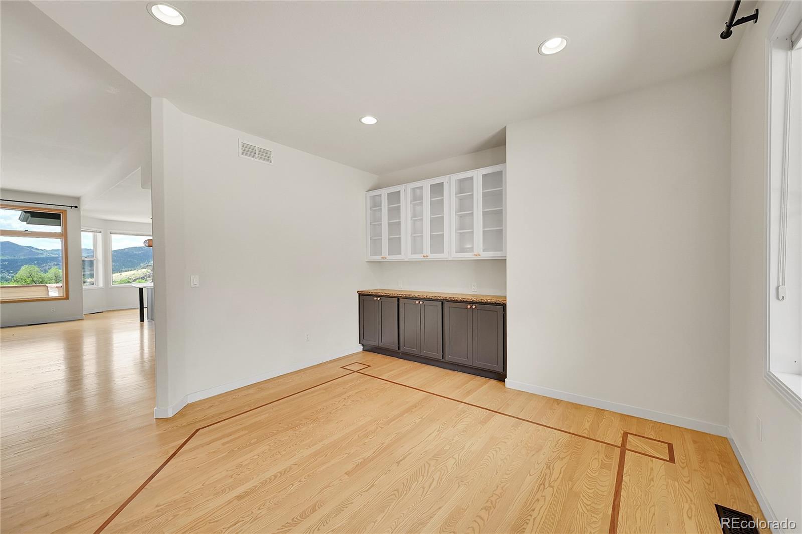 365 Vasquez Court Lyons, CO 80540 - Photo 6 of 30