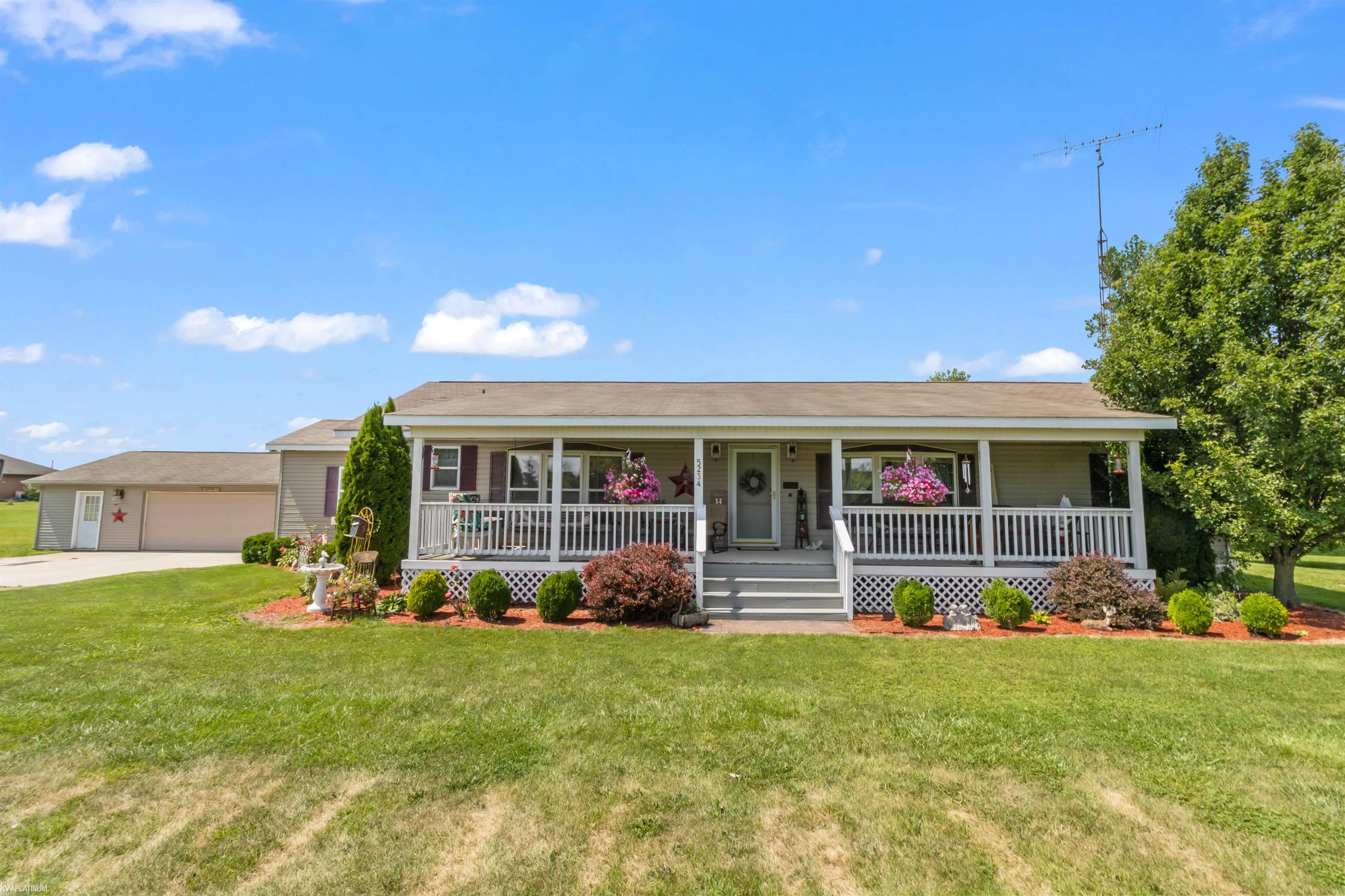 5234 Wildcat Road Croswell, MI 48422 - Photo 1 of 39 50152441-85dc674b-822c-4d75-b12d-964cd2780ea1.JPG