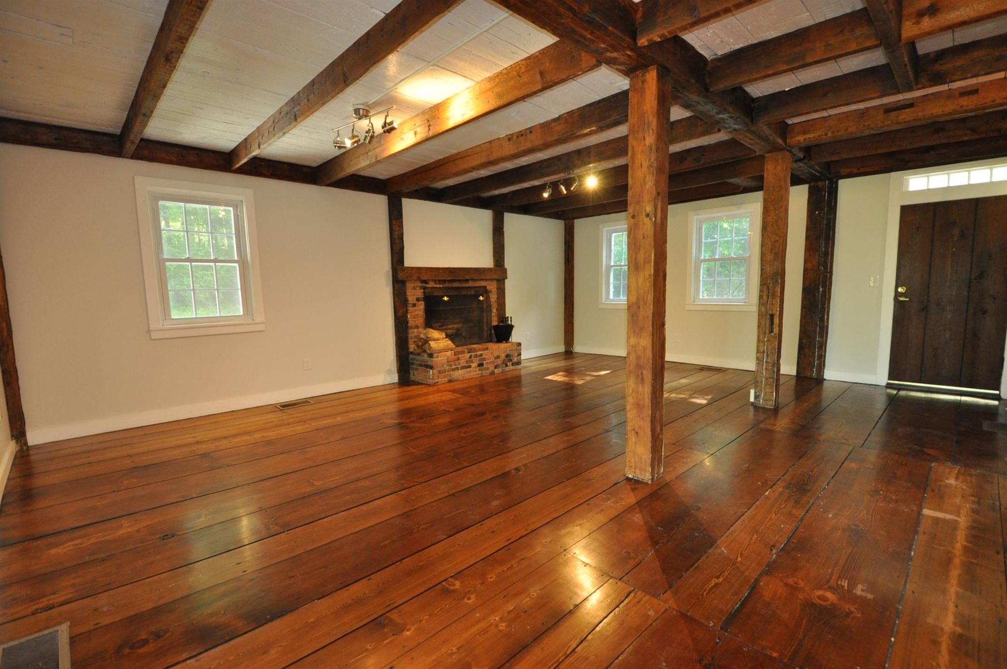 212 Eagle Ridge Dorset, VT 05251 - Photo 5 of 40 Gallery Image 5
