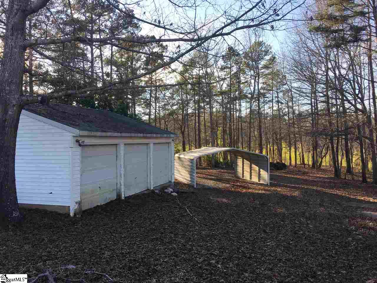 5090 Fairview Road Gray Court, SC 29645 - Photo 3 of 11