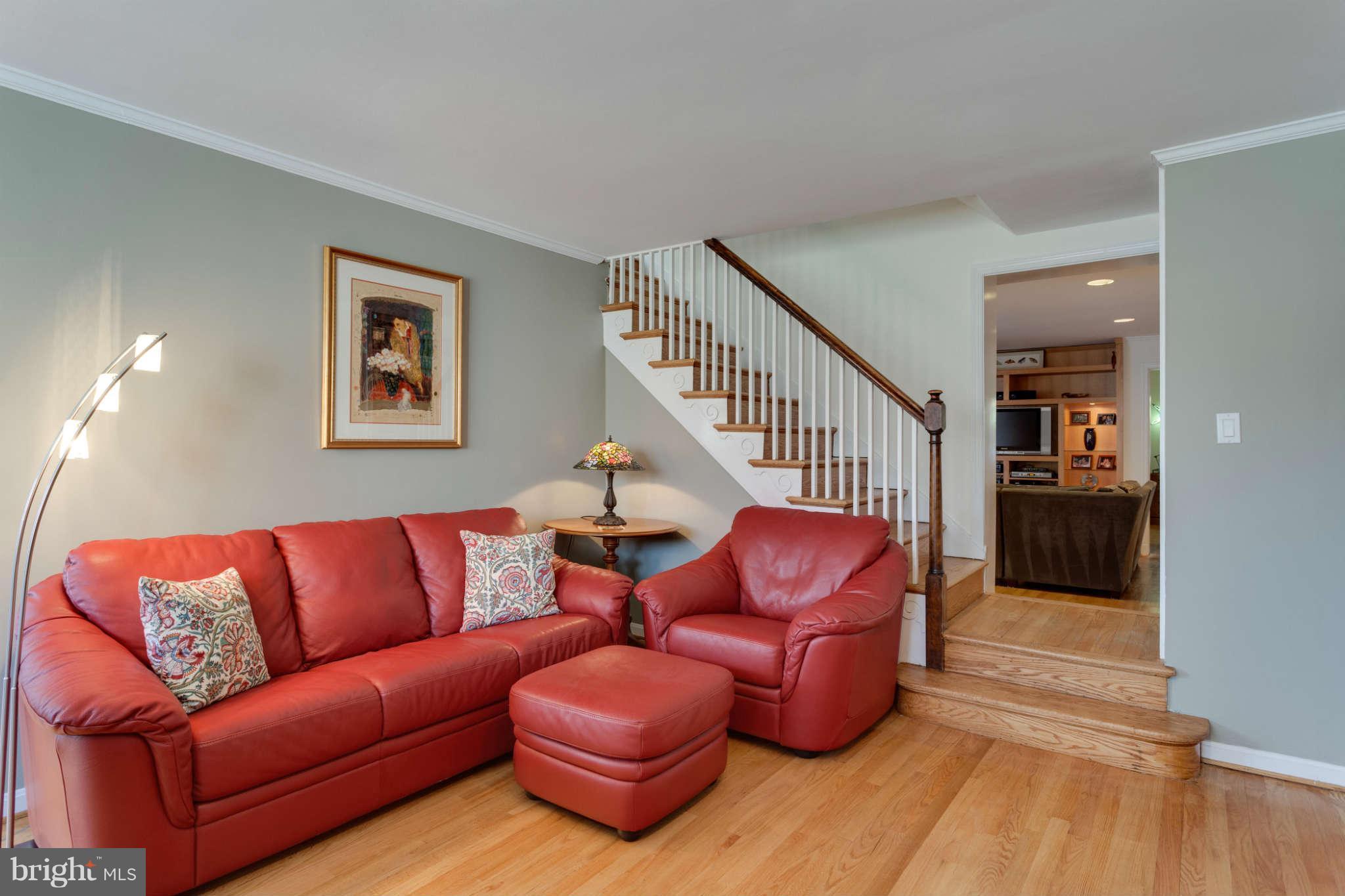 5006 Allan Road Bethesda, MD 20816 - Photo 6 of 20 Living Room