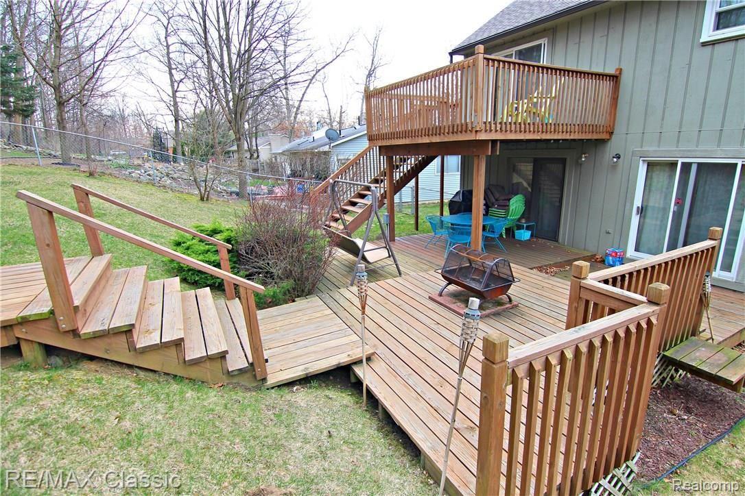 Glenwyth Rd Deck.jpg