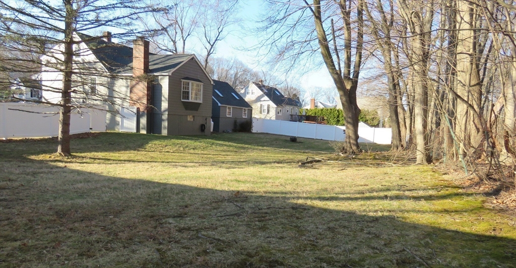 11 Old Charter Road Marlborough, MA 01752 - Photo 6 of 31 Gallery Image 6