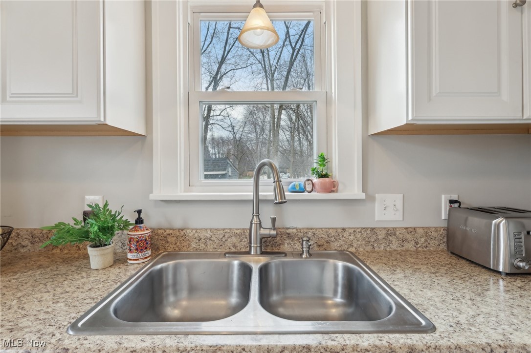 24055 Maple Ridge Road North Olmsted, OH 44070 - Photo 12 of 41 Gallery Image 12