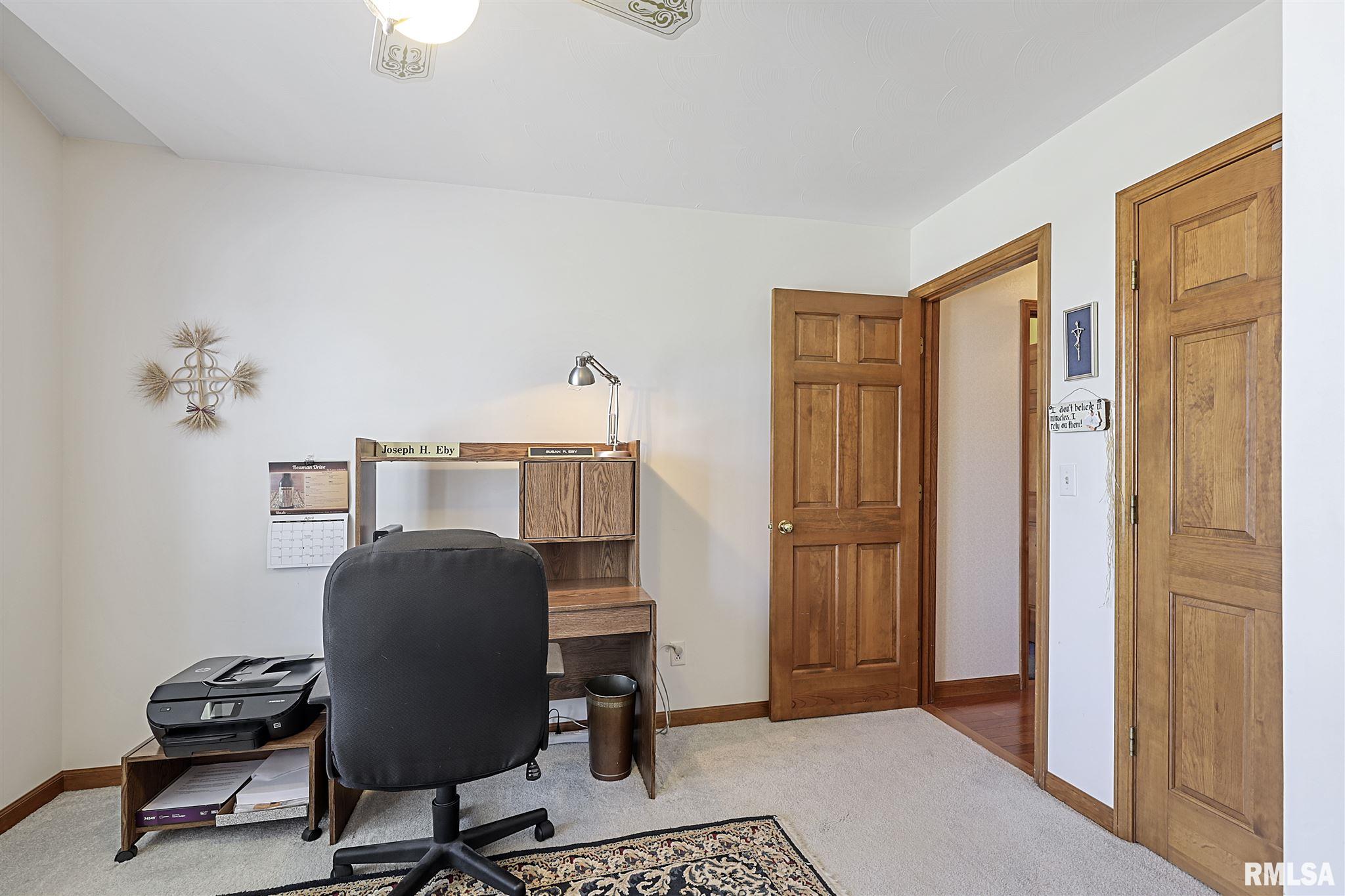 3100 Red Bud Lane Springfield, IL 62712 - Photo 19 of 44 Gallery Image 19