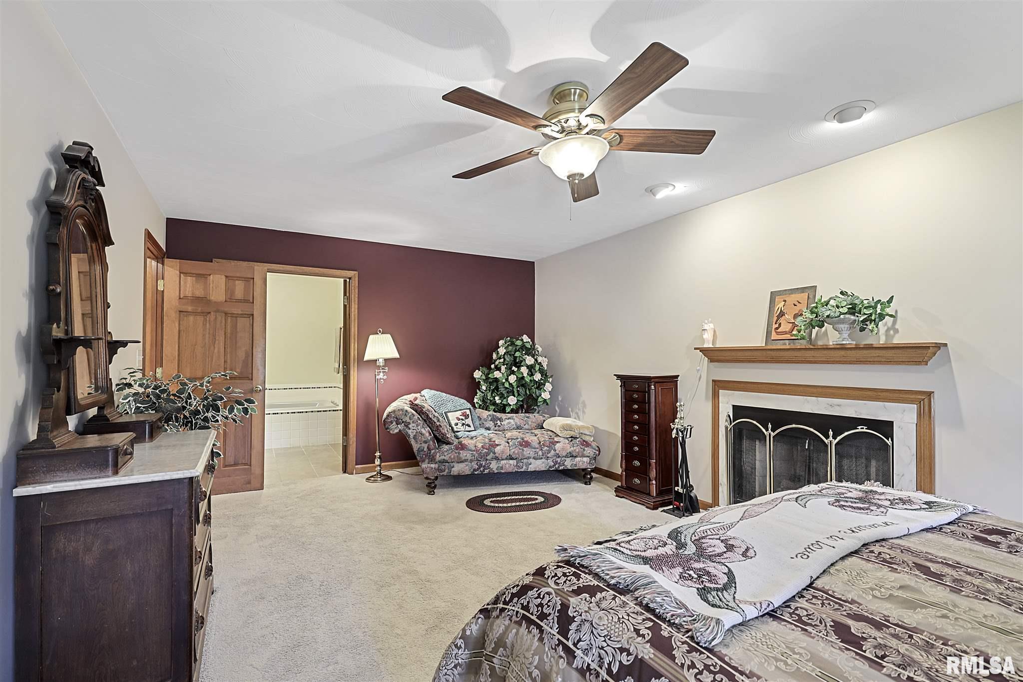 3100 Red Bud Lane Springfield, IL 62712 - Photo 26 of 44 Gallery Image 26